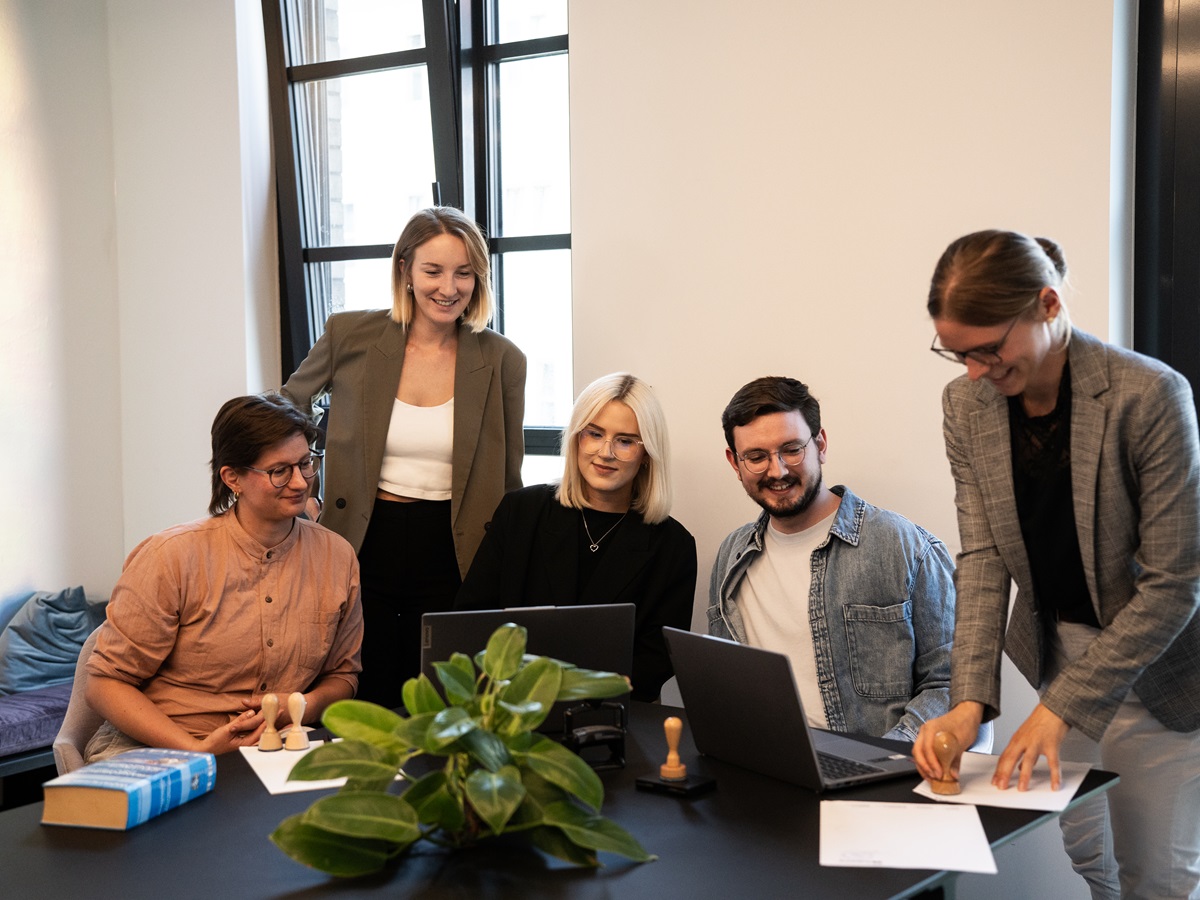 Team Inhouse Translation lingoking